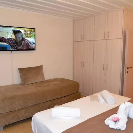 Andreas Elissaios House بيت للعطل